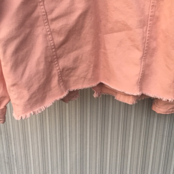 Distressed jean jacket - Picture 6 of 6